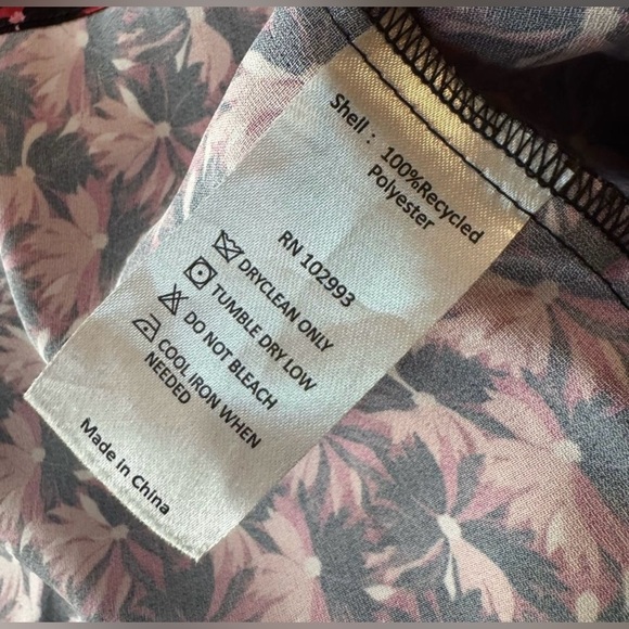 Ronny Kobo Collection Black and Pink Floral Long Sleeve Dress missing button - Picture 14 of 15